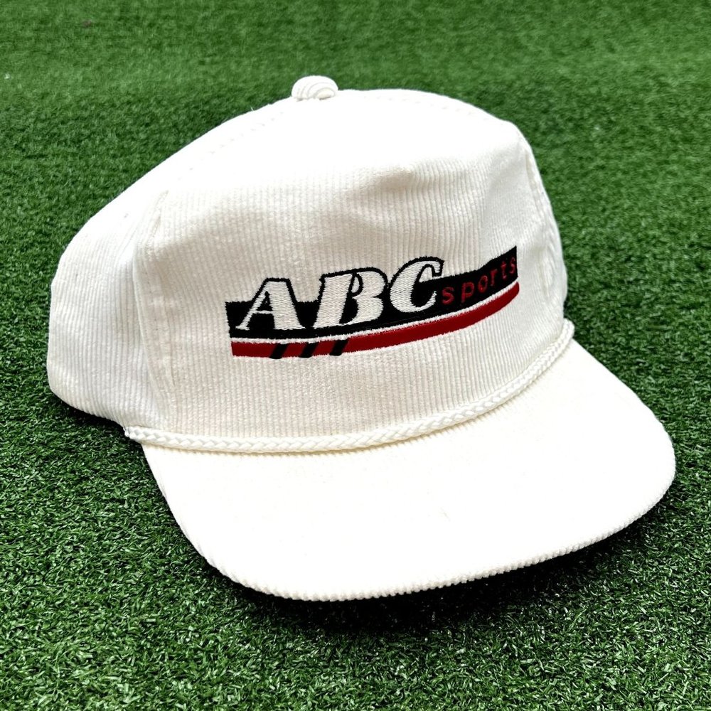 VINTAGE 1980'S ABC SPORTS WHITE SNAPBACK TRUCKER'S CAP HAT CORDUROY NOS YOUNGAN